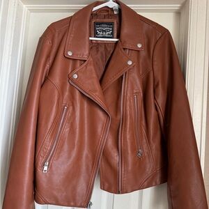 Levi’s Women’s Leather Jacket Size Large